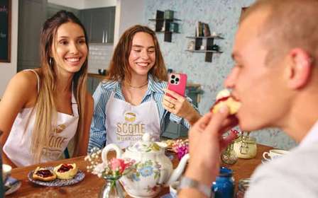 Londýn: Tradiční anglická výroba scone a čajový workshop