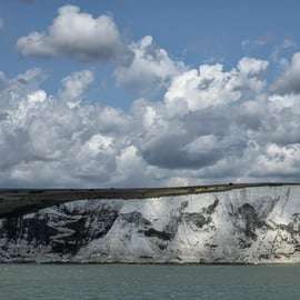 London: Canterbury & White Cliffs of Dover (Small Group)