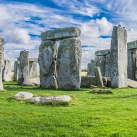 From London: Stonehenge and Bath Full-Day Tour
