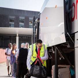 London: Heathrow Flughafen von/nach Southampton Bustransfer
