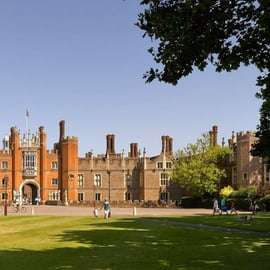 Hampton Court Palace Entry Ticket with Audio Guide