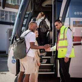 London: Heathrow Flughafen von/nach Southampton Bustransfer