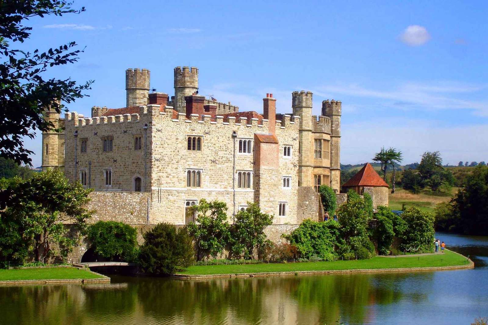 Leeds Castle, Canterbury, Dover & Greenwich Boat Ride