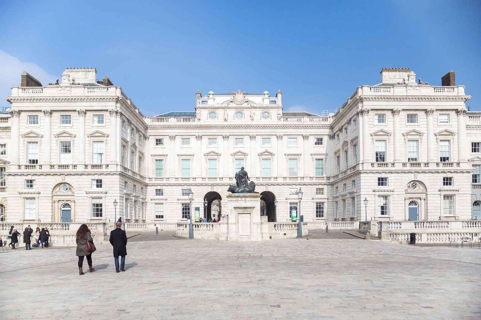 Londres: Entrada a la Galería Courtauld de Somerset House