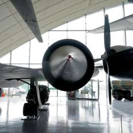 Excursão Particular de Avião Duxford IWM com Opção de Traslado do Hotel em Londres