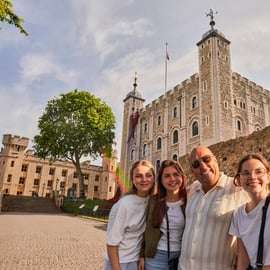 Londyn: Tower of London Tour z klejnotami koronnymi i Beefeaters