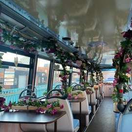 Londres : Afternoon Tea Bus avec un verre de Prosecco