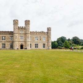 From London: Leeds Castle, Canterbury Cathedral & Dover