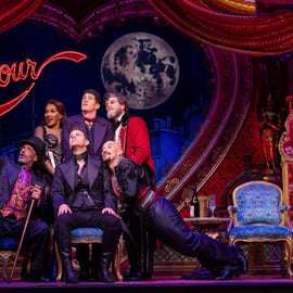 Muzikál Moulin Rouge v Londýně: Piccadilly Theatre