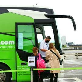 Stratford : transfert aller simple en bus vers/depuis l'aéroport de Londres Stansted